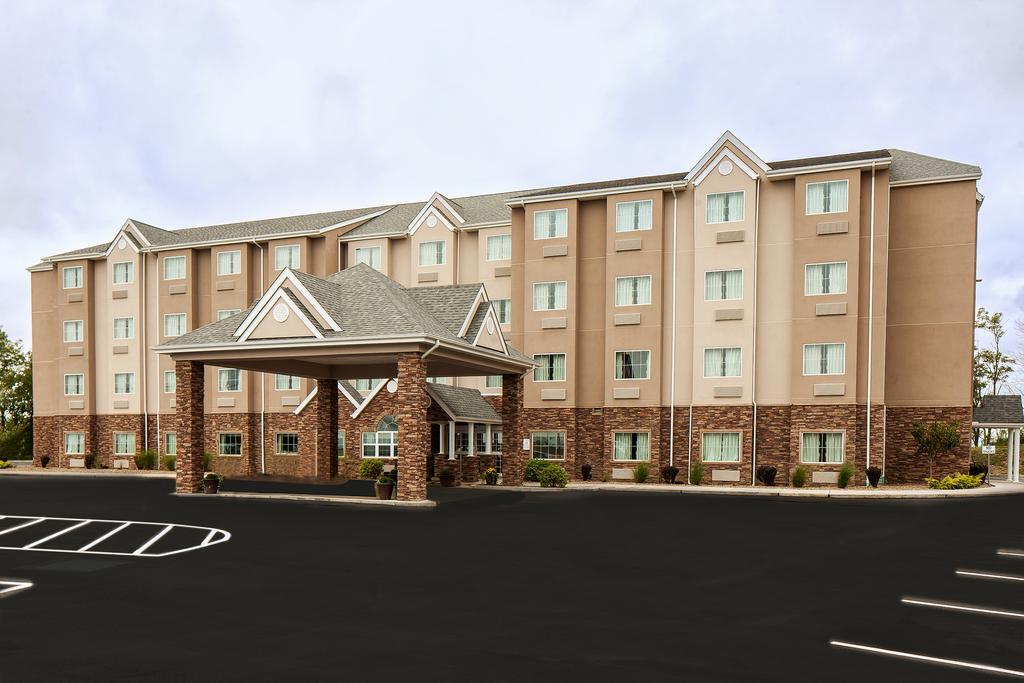 Microtel Inn & Suites By Wyndham St Clairsville - Wheeling St. Clairsville Exterior foto